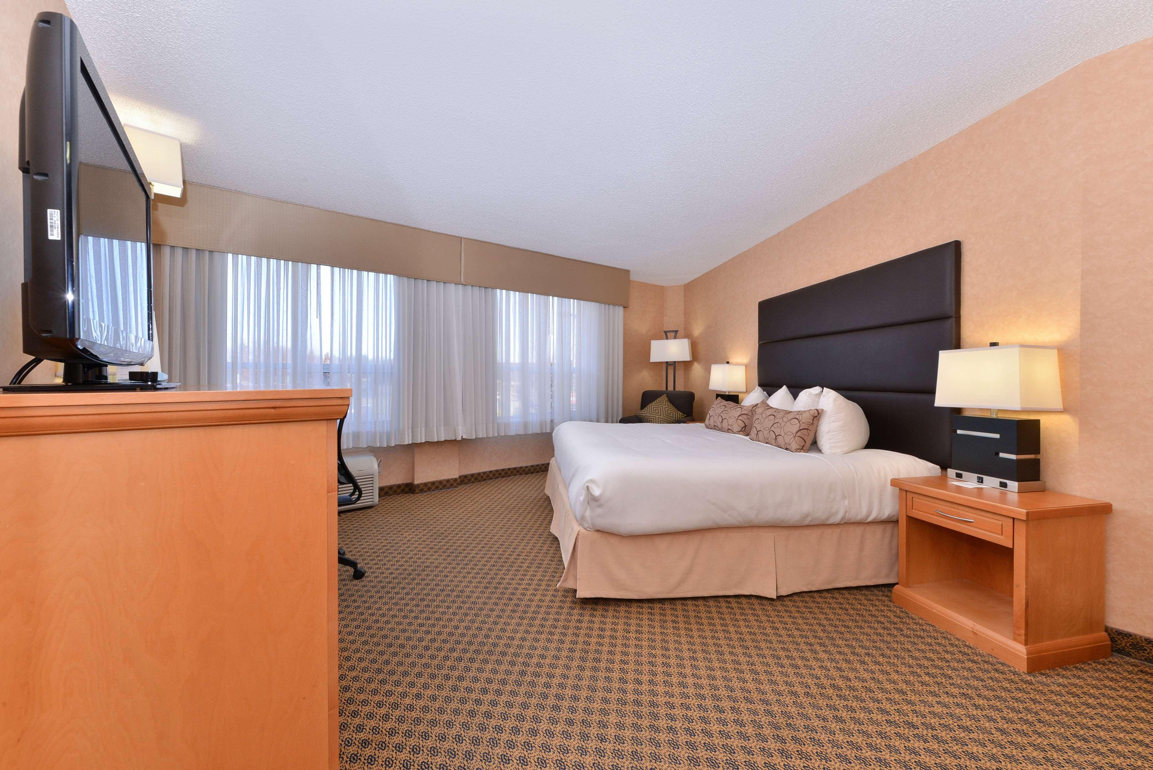 Best Western Plus Regency Inn And Conference Centre Abbotsford Extérieur photo